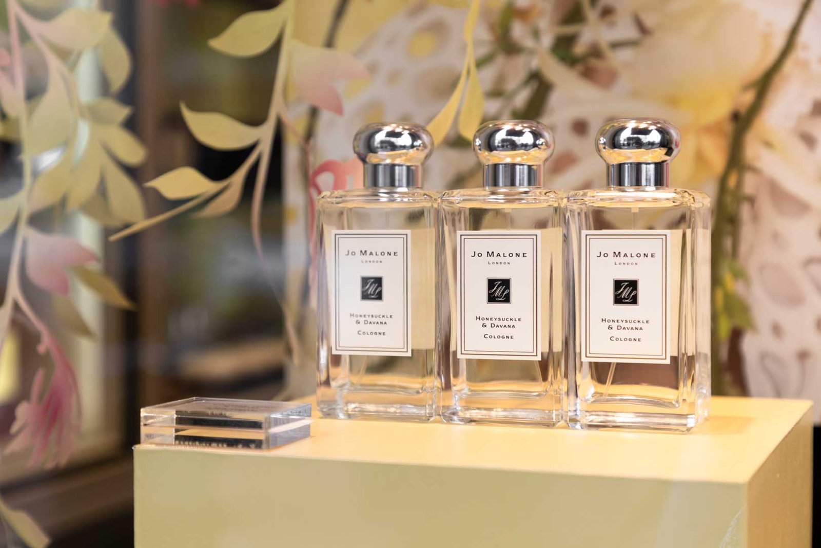 jo malone honeysuckle and davana perfume